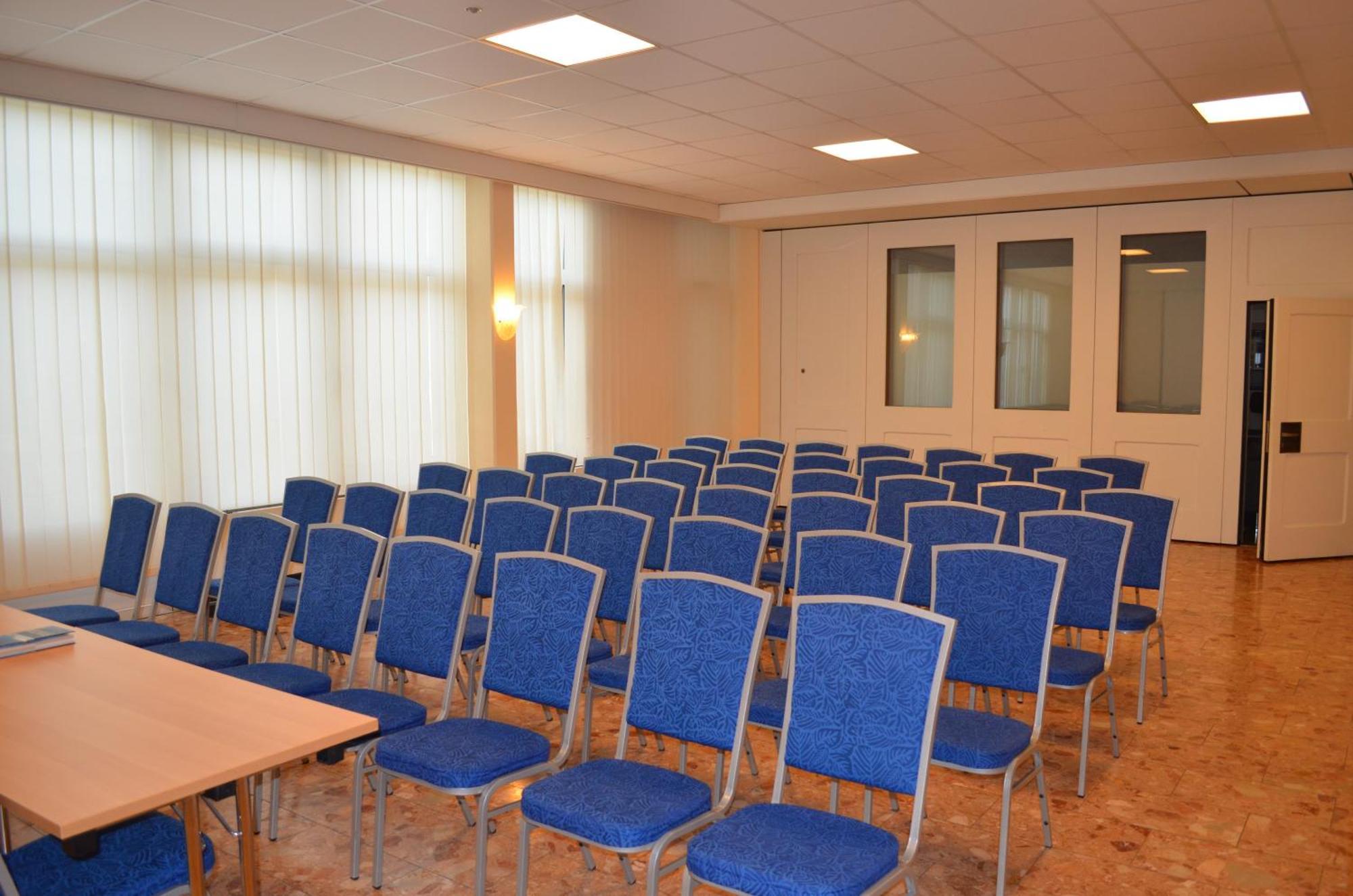 Weber Hotel MHG Buitenkant foto