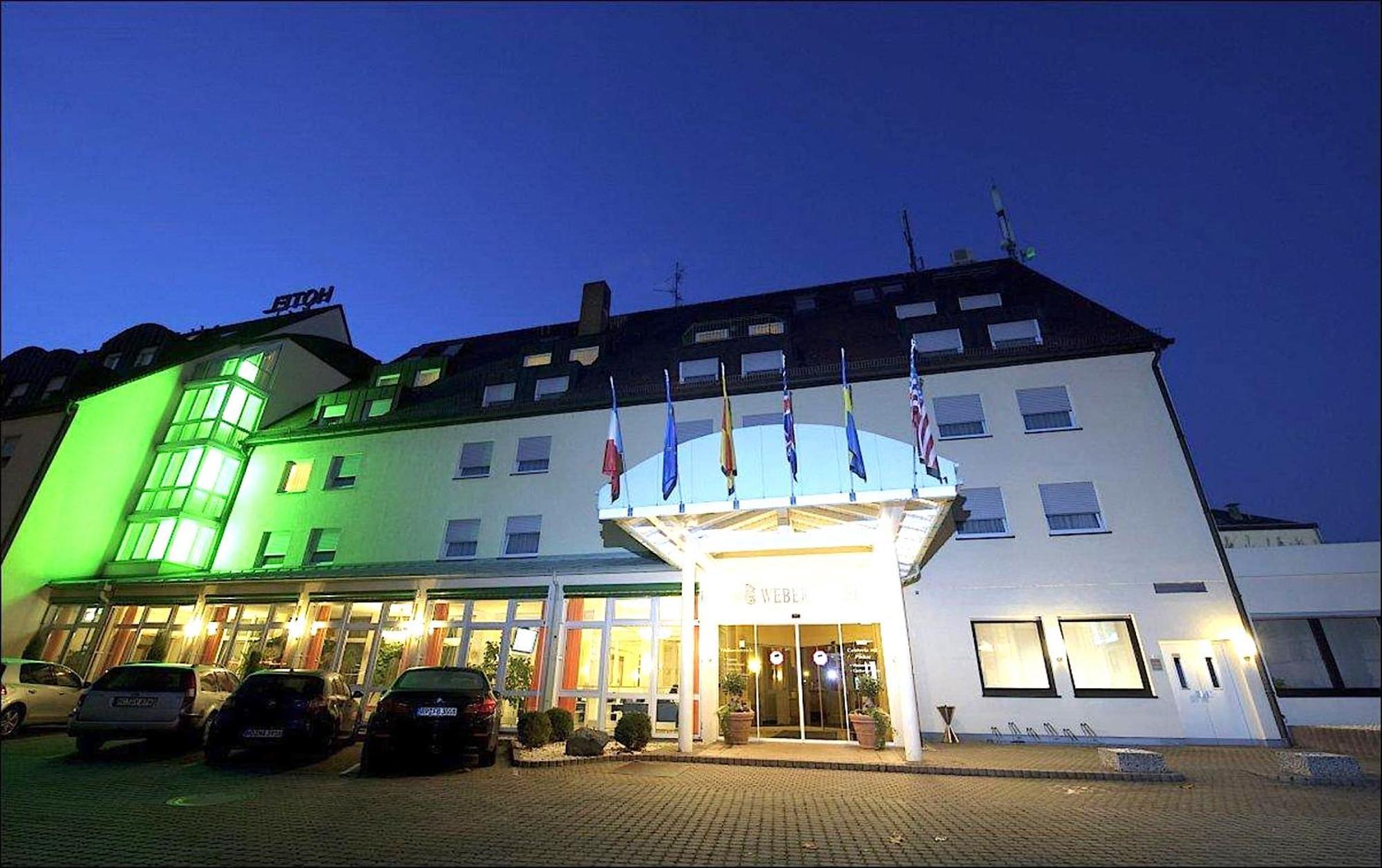 Weber Hotel MHG Buitenkant foto